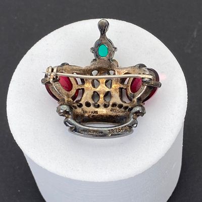LOT 6: Vintage Trifari Alfred Philippe Crown Cabochon Brooch Pin - 13.0 GTW