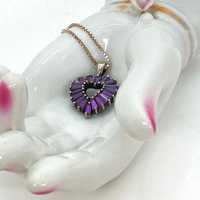 LOT 72: Sterling Silver Jewelry - Purple Baguette Heart Pendant Necklace with Box Chain 7.0 GTW, 20" and Collar Necklace TW 15g
