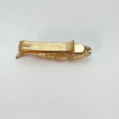 LOT 37: Collection Men's Jewelry - Cuff Links, Tie Clips / Bars (Sterling Included Tw 4.0g), Articulated Fish and More