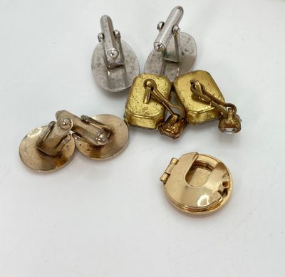 LOT 37: Collection Men's Jewelry - Cuff Links, Tie Clips / Bars (Sterling Included Tw 4.0g), Articulated Fish and More