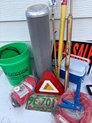 Sale Photo Thumbnail #461: This is a lot you just don’t see every day! A lot of random things, including a gun shaped golf club