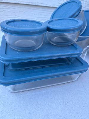 Sale Photo Thumbnail #222: Covered Pyrex bowls, and measuring cups with basket