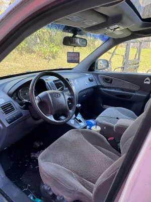 2007 Hyundai Tucson V6 SUV with Roof Rack