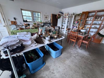 Sale Photo Thumbnail #178