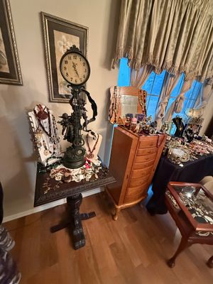 Sale Photo Thumbnail #140