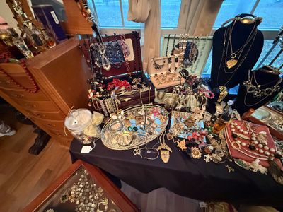 Sale Photo Thumbnail #54
