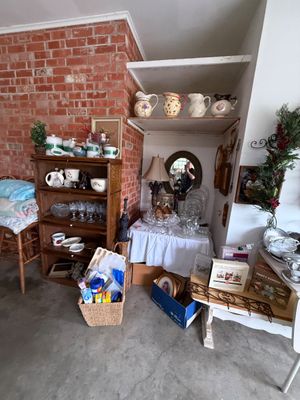 Sale Photo Thumbnail #174