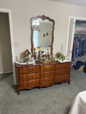 Sale Photo Thumbnail #191