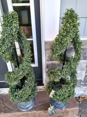 Plastic Lighted Topiaries
