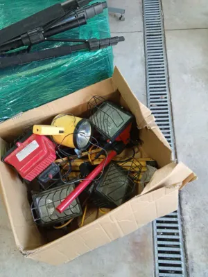 Sale Photo Thumbnail #8: Various Worklights