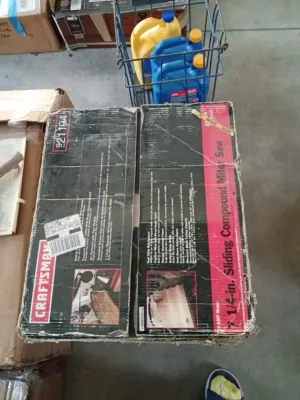 Sale Photo Thumbnail #25: Craftsman Saw