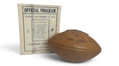 Sale Photo Thumbnail #36: The duke promotional packers football