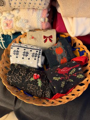 Sale Photo Thumbnail #696