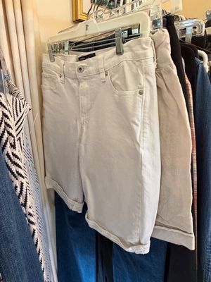 Sale Photo Thumbnail #709