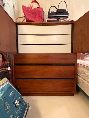 Sale Photo Thumbnail #664