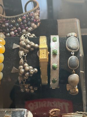Sale Photo Thumbnail #147