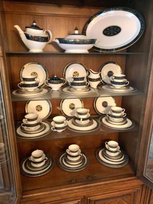 Royal Doulton “ Carlyle “ dinnerware.