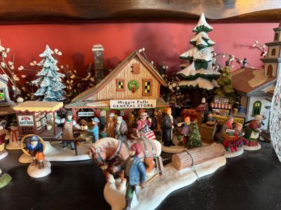 Sale Photo Thumbnail #389