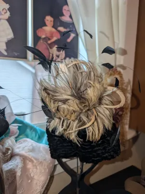 Sale Photo Thumbnail #9: Vintage mid-century women's pillbox hat with black faux fur trim and an elaborate feather fascinator top
