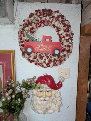 Sale Photo Thumbnail #66: Christmas wall decorations