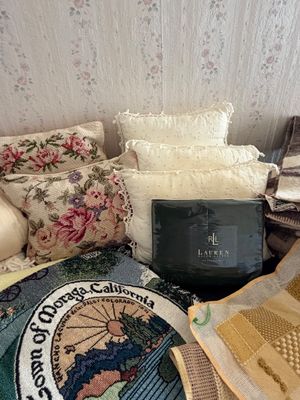 Sale Photo Thumbnail #570