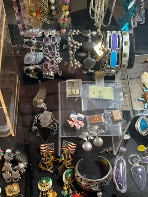 Sale Photo Thumbnail #36