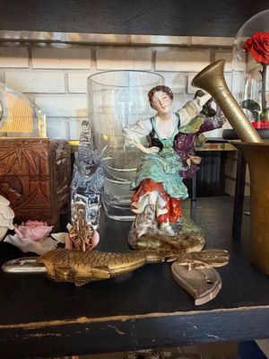 Sale Photo Thumbnail #130