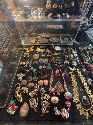 Sale Photo Thumbnail #29
