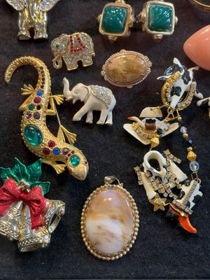 Sale Photo Thumbnail #33