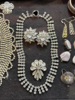 Sale Photo Thumbnail #39