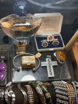 Sale Photo Thumbnail #42
