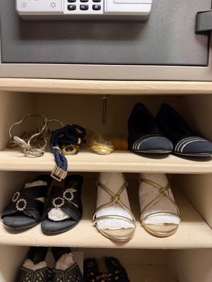Sale Photo Thumbnail #477