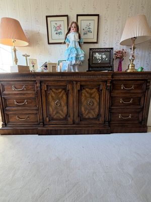Sale Photo Thumbnail #542
