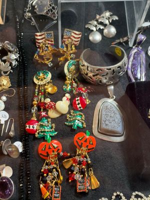 Sale Photo Thumbnail #37