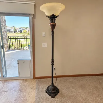 Sale Photo Thumbnail #49: F lamp1