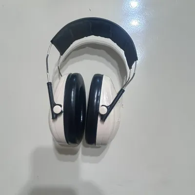 Sale Photo Thumbnail #70: G headphones