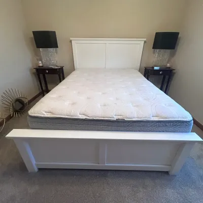 Sale Photo Thumbnail #44: F beds