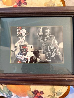 Sale Photo Thumbnail #46: Framed autographed photo composite of University of Alabama football player Kenny Bell (#7) in action.