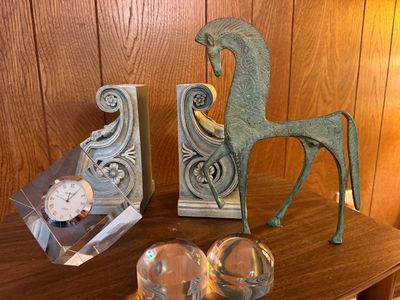 Sale Photo Thumbnail #182: There is a huge selection of Beautiful items in this Online sale.  You are bidding on all items in the photo unless stated otherwise.  Purchases are charged at the close of the auction. Shipping, when available, is only to addresses entered in estatesales
