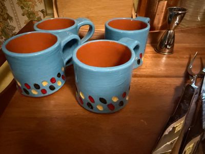 Sale Photo Thumbnail #220: There is a huge selection of Beautiful items in this Online sale.  You are bidding on all items in the photo unless stated otherwise.  Purchases are charged at the close of the auction. Shipping, when available, is only to addresses entered in estatesales