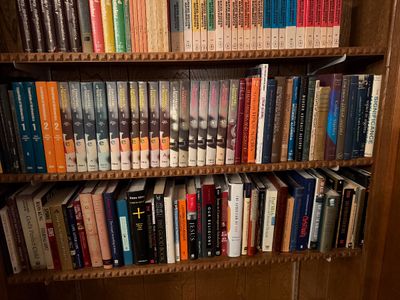 Sale Photo Thumbnail #144: There is a huge selection of Beautiful items in this Online sale.  You are bidding on all items in the photo unless stated otherwise.  Purchases are charged at the close of the auction. Shipping, when available, is only to addresses entered in estatesales