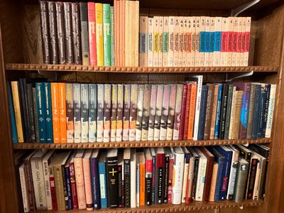 Sale Photo Thumbnail #145: There is a huge selection of Beautiful items in this Online sale.  You are bidding on all items in the photo unless stated otherwise.  Purchases are charged at the close of the auction. Shipping, when available, is only to addresses entered in estatesales