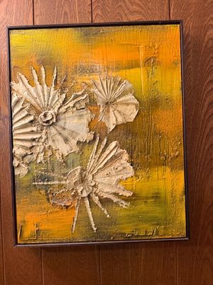 Sale Photo Thumbnail #147: There is a huge selection of Beautiful items in this Online sale.  You are bidding on all items in the photo unless stated otherwise.  Purchases are charged at the close of the auction. Shipping, when available, is only to addresses entered in estatesales