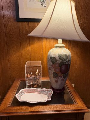Sale Photo Thumbnail #152: There is a huge selection of Beautiful items in this Online sale.  You are bidding on all items in the photo unless stated otherwise.  Purchases are charged at the close of the auction. Shipping, when available, is only to addresses entered in estatesales