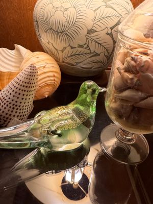 Sale Photo Thumbnail #177: There is a huge selection of Beautiful items in this Online sale.  You are bidding on all items in the photo unless stated otherwise.  Purchases are charged at the close of the auction. Shipping, when available, is only to addresses entered in estatesales