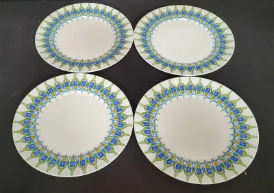 FOUR COLORFUL FLORAL "LUPINS" DINNER PLATES