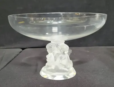 LALIQUE COUPE ANGELOTS FOOTED CRYSTAL BOWL