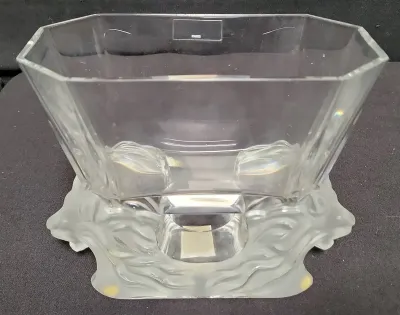 LALIQUE VENISE CRYSTAL BOWL