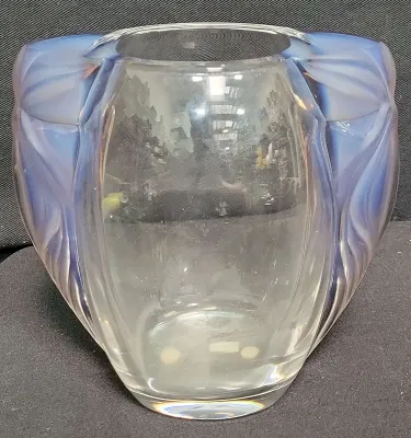 LALIQUE "CLEMATITES" CRYSTAL VASE