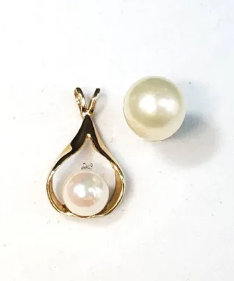 14K Pearl Charm and Pearl Earring